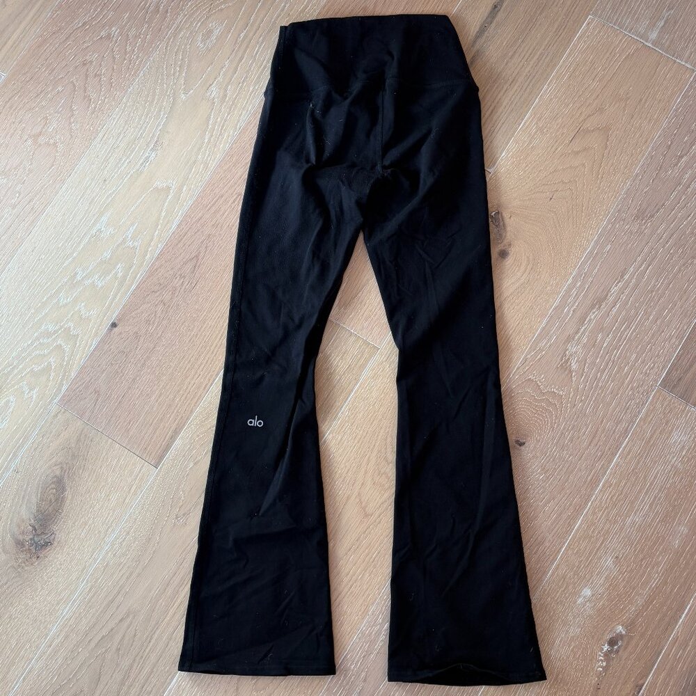 Alo Flared Legging - Picture 2 of 4